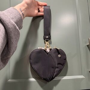 NWT Lululemon Dual Pouch Wristlet in Black